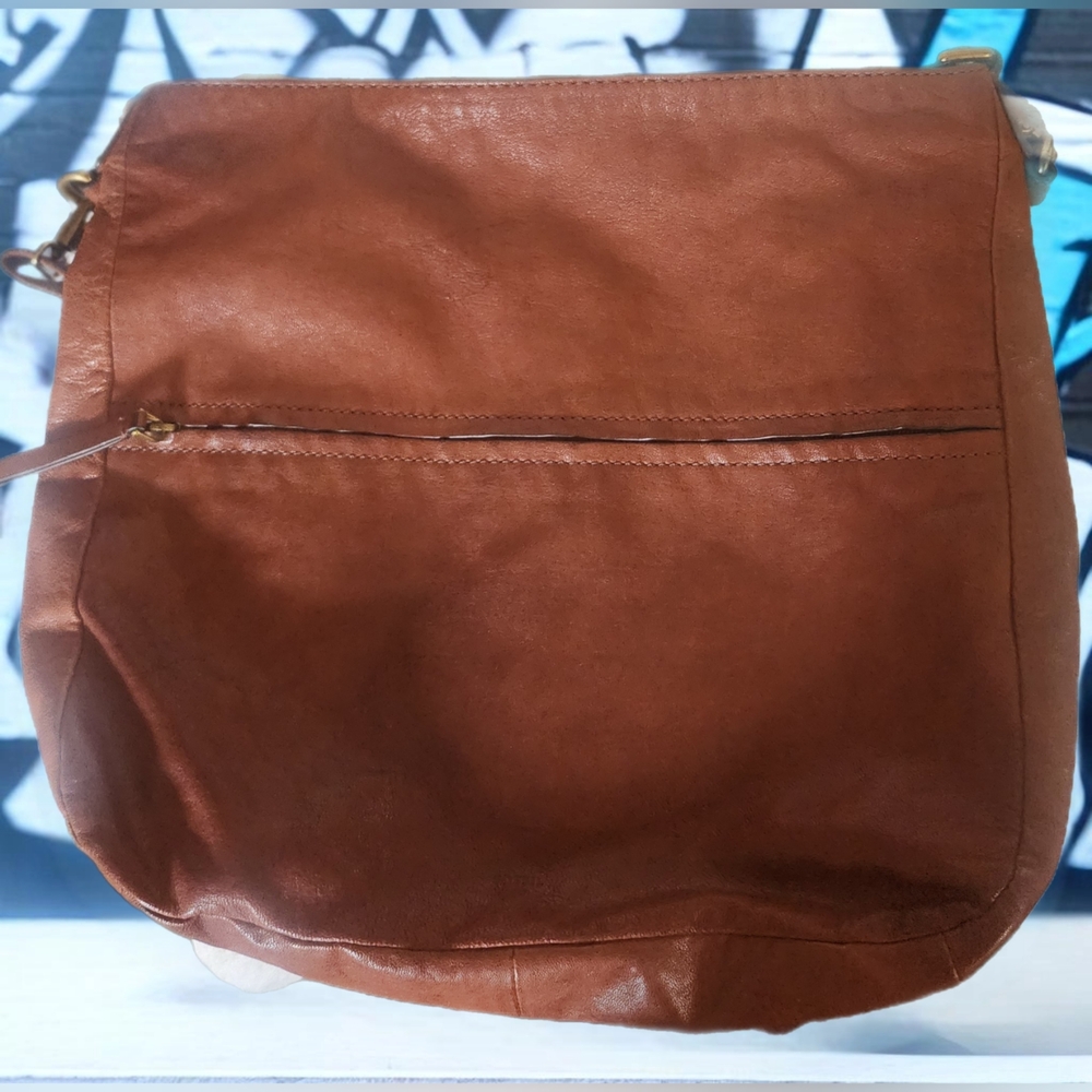FOSSIL STYLISH CROSSBODY BROWN LEATHER HOBO SHOULDER BAG - Picture 9 of 10